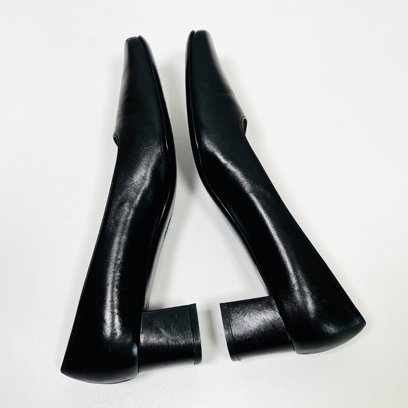 SALVATORE FERRAGAMO Italy block heal pumps - Picture 5 of 9